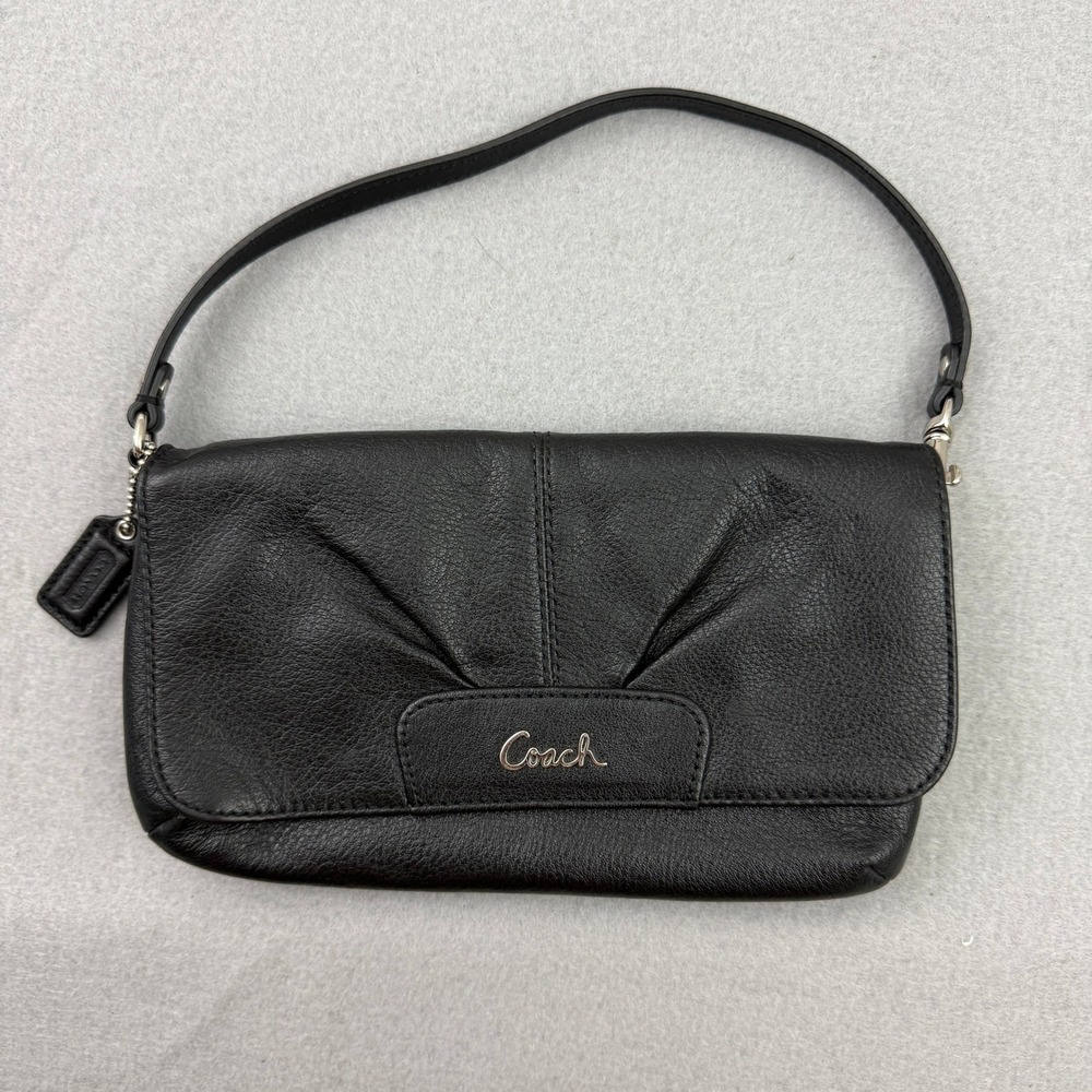 Y2K Coach Ashley Pleated Flap Wristlet Clutch Black Leather Silver Logo Vintage